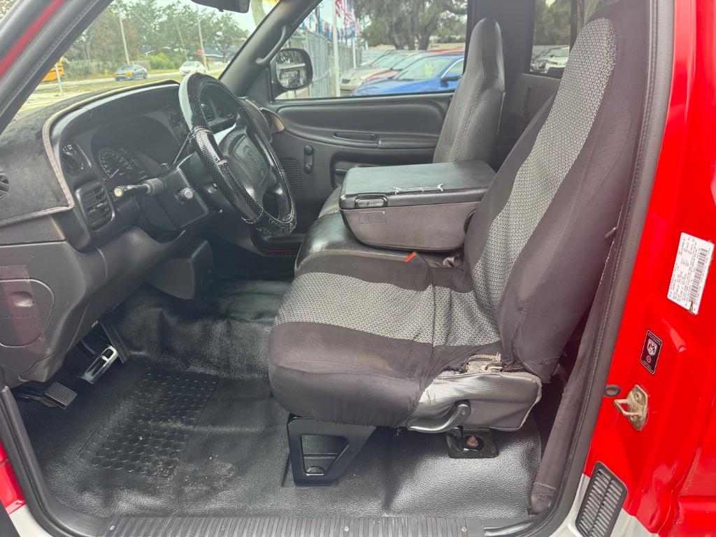 2001 Dodge Ram Pickup ST - Photo 18