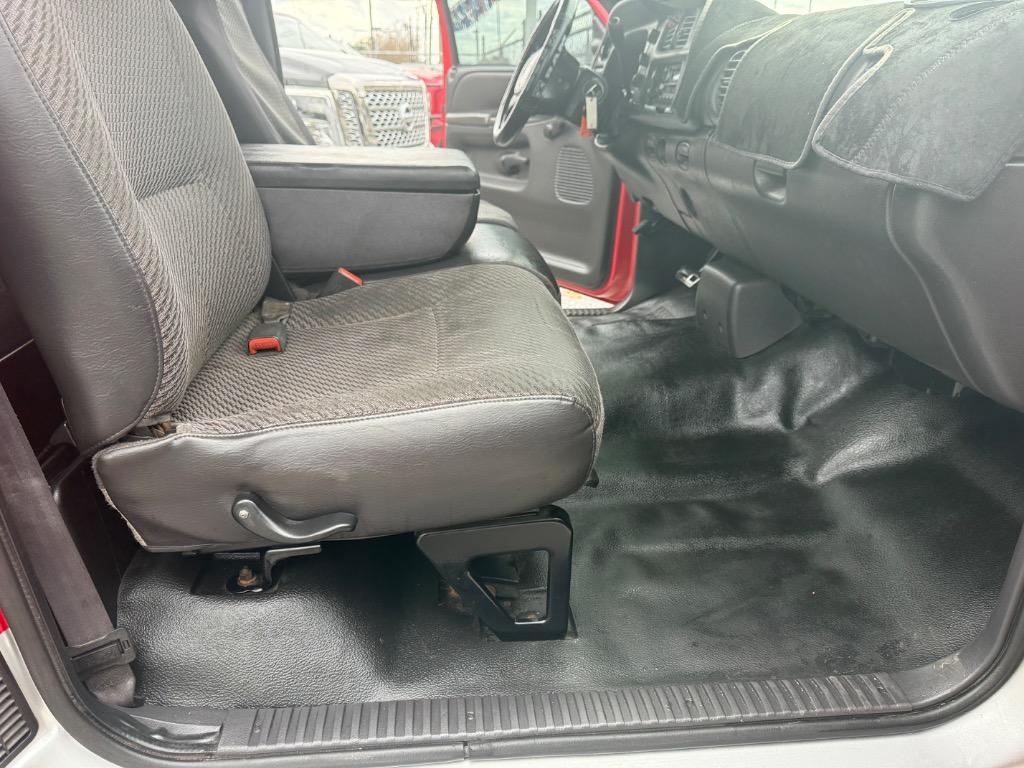 2001 Dodge Ram Pickup ST - Photo 22