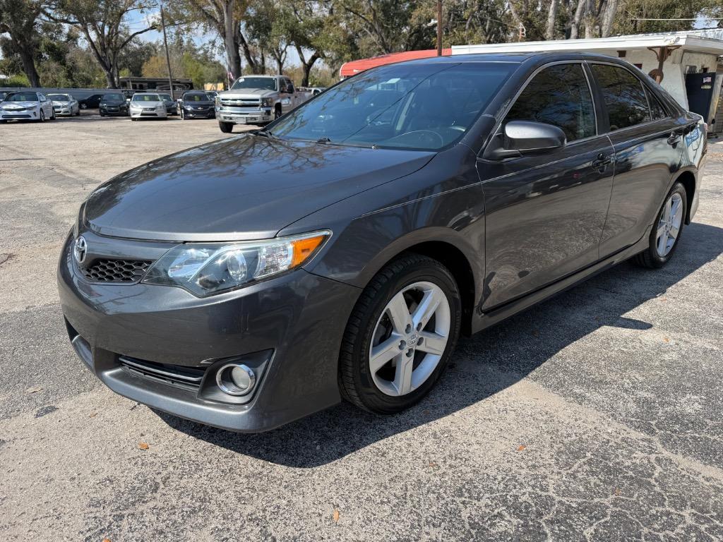 2013 Toyota Camry SE