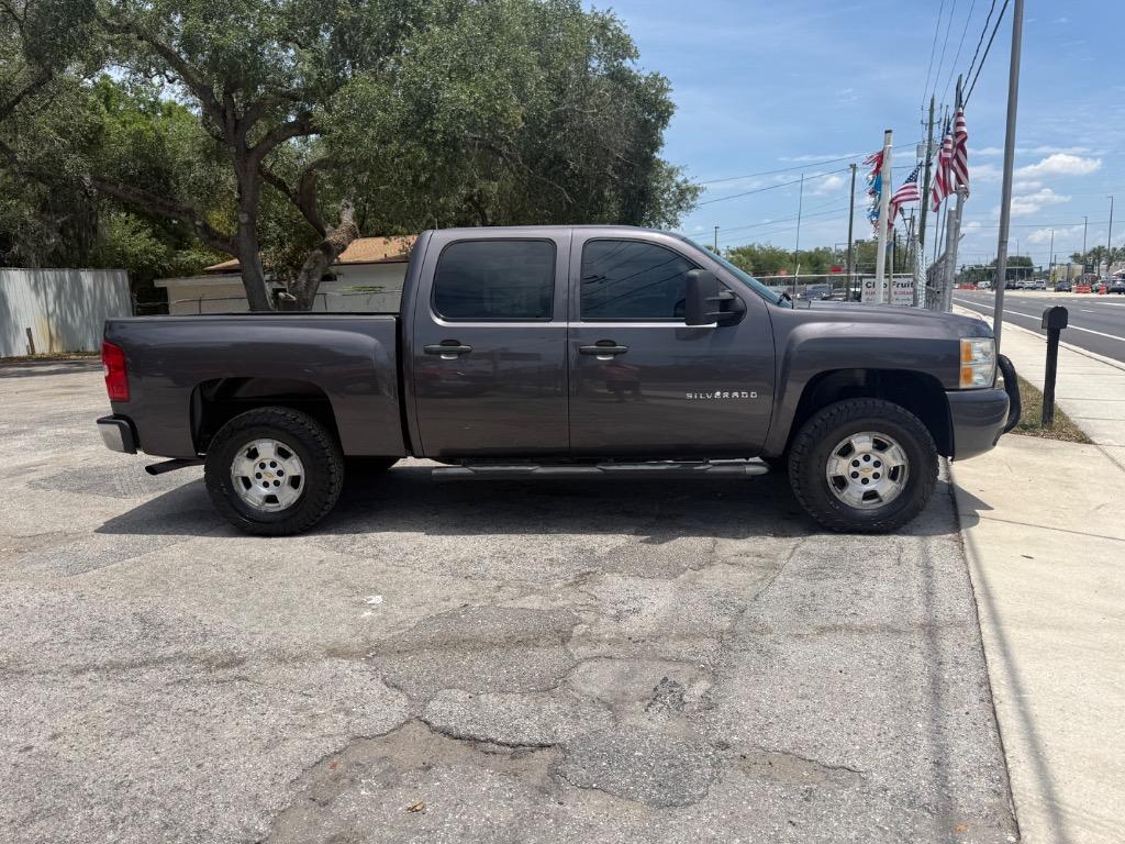 2011 Chevrolet Silverado 1500 LT 4X4 Crew Cab's photo
